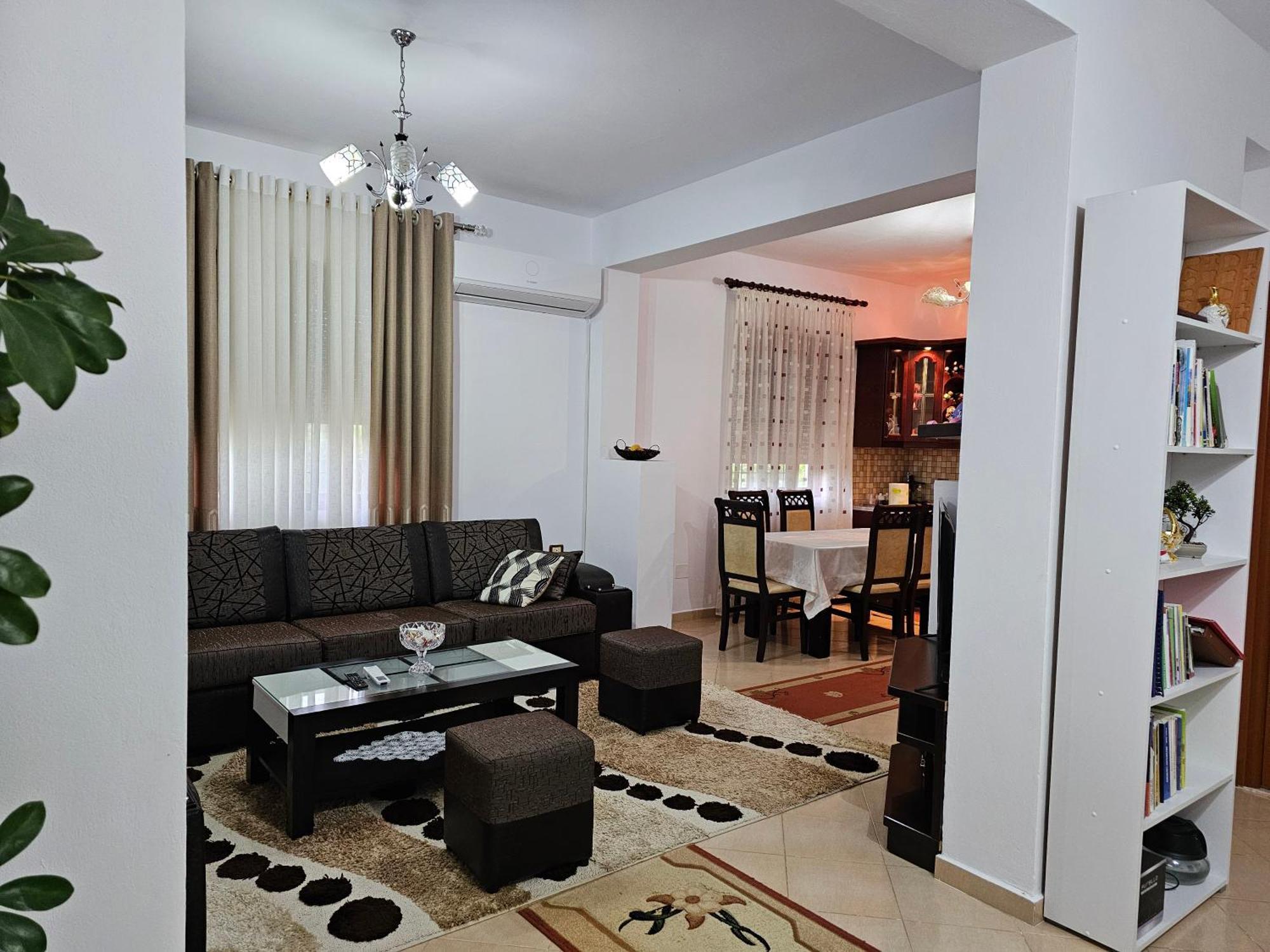 Guesthouse Iljaz Берат Экстерьер фото